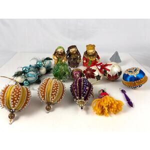 Bulk Lot of 16 Vtg Christmas Ornaments Handcrafted Pushpin Balls Wise Men Set